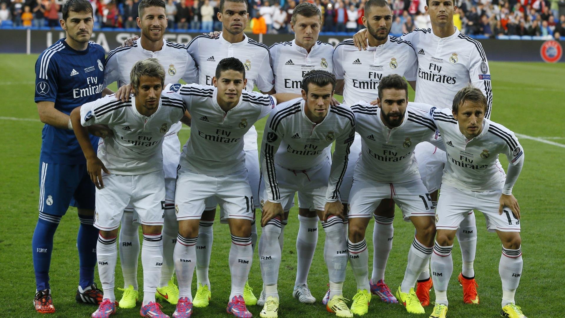 Uzi爆冷击败法国队，势不可挡引爆全场！